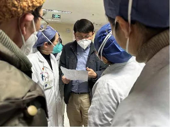 哪些人易出现长新冠？多久能缓解？张文宏团队发现这些规